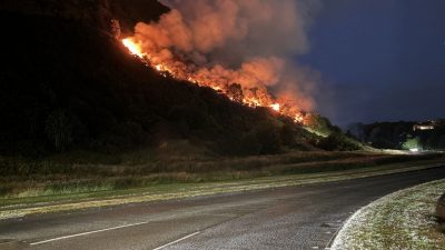 Brand op de iconische heuvel Arthur’s Seat in Edinburgh na weken van grote droogte