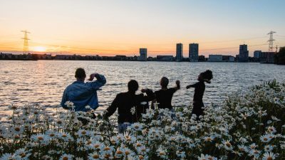 Het 50-jarige Almere door de ogen van vier jonge fotografen. ‘Ik voel me hier gezien’