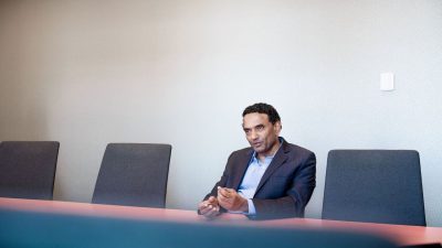 ‘Veel van onze klanten hebben nog geen idee hoe ze hun bedrijf met AI kunnen laten groeien’, zegt de baas van deze ict-reus