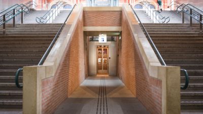 Station Groningen ingrijpend verbouwd: het laatste huzarenstukje van gelauwerd architect Koen van Velsen (74)