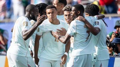 Of ze nou goed of slecht presteren, bij spelers van kleur wordt getwijfeld of ze in een Europees landenteam horen. Ook door politici