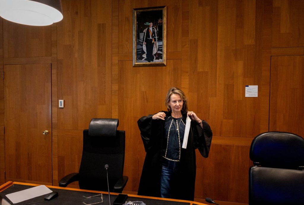 Achter de gesloten deuren van de familierechter: ‘Weet je wel wat je aan het doen bent? Je speelt met vijf levens’