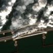 Met dagelijkse droneaanvallen op Russische olietankers brengt Oekraïne de scheepvaart in de Zee van Azov tot stilstand