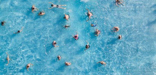 Inflation: Schwimmbad-Preise steigen deutlich