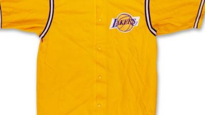 NBA: Jacke von Wilt Chamberlain nach Fund im Second-Hand-Laden für hohen Preis versteigert