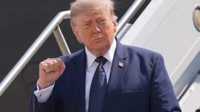 LIVE | Trump dreigt na Iraanse aanvallen waarbij Amerikaanse soldaten omkwamen: ’Ze zullen vele malen boeten voor die moord’