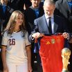 Spaanse koning Felipe V eert wereldkampioenen: ’Jullie combineerden verstand en hart’