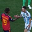 Stimmen zum Spanien-Sieg: “Fußball 1, Verbrecher 0”
