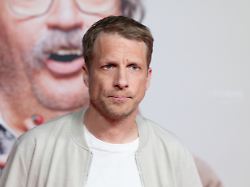 Am liebsten wie Lindenberg: Oliver Pocher ist genervt von seiner Luxus-Villa