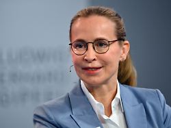 Debatte um Spahns Rücktritt: Laschet geht Brosius-Gersdorf wegen Aussage zu Leihmutterschaft an