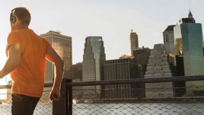 Laufen und Fitness: So gelingt Ihr Lauftraining auch auf Reisen