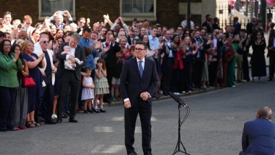 Großbritannien: „Wir waren nicht gut genug“: Premier Andy Burnham kündigt eine ökonomische Wende an