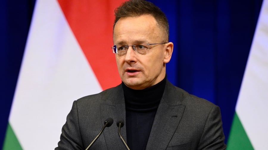 Parlament: Wechsel von Ex-Außenminister zu BYD – Ungarn kündigt Untersuchung an