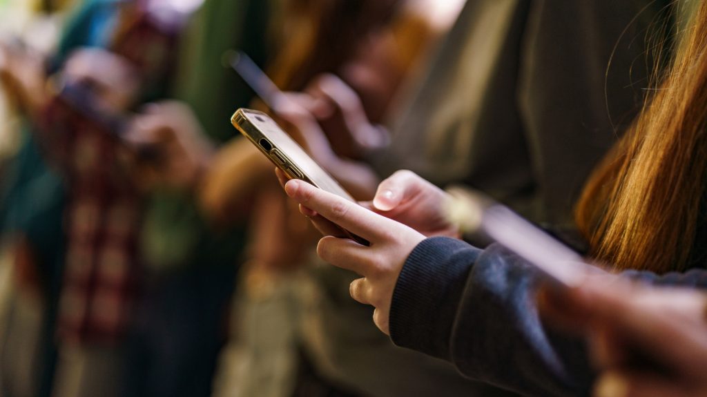 France will ban social media for children under 15