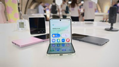 Samsung’s slimmer Galaxy Z Flip 8 brings apps and AI to the cover screen