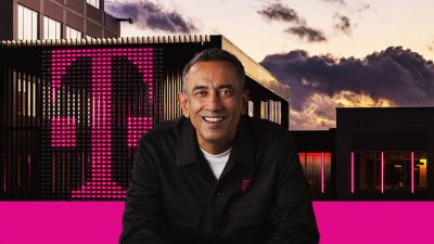 Telekommunikation: Telekom-Aktionäre rebellieren: CEO von US-Tochter verdient fast dreimal so viel wie Konzernchef Höttges